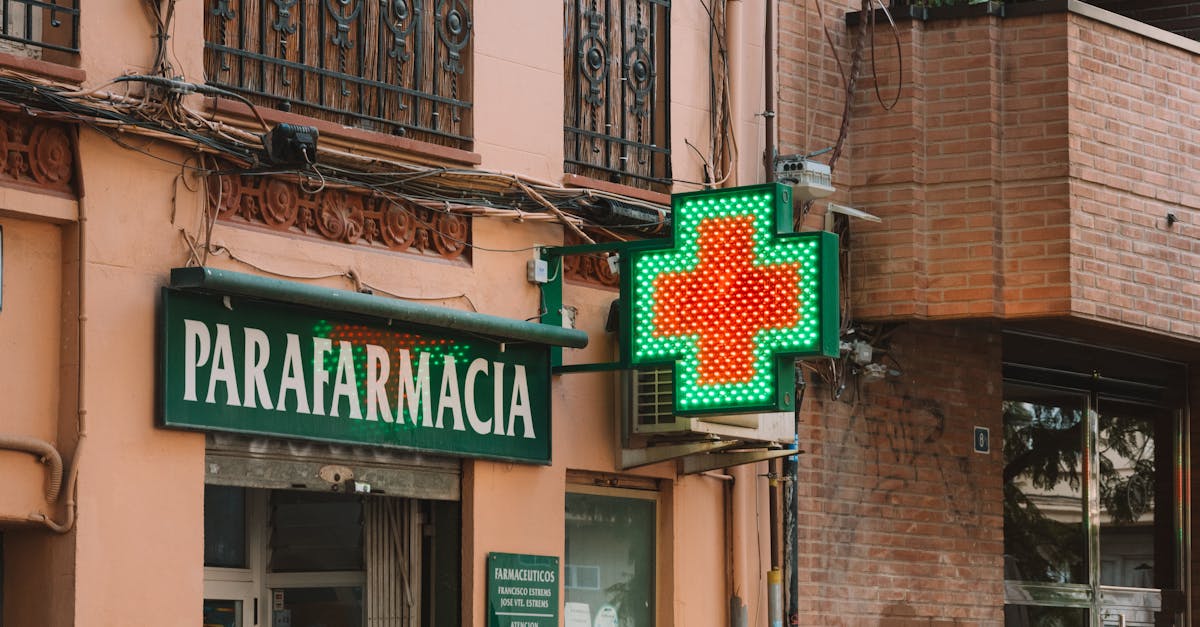 découvrez notre parapharmacie en ligne, spécialisée dans les produits de santé et de beauté. profitez d'une large sélection de cosmétiques, de soins dermatologiques et de produits bio, tous au meilleur prix. commandez facilement et recevez votre commande rapidement chez vous.