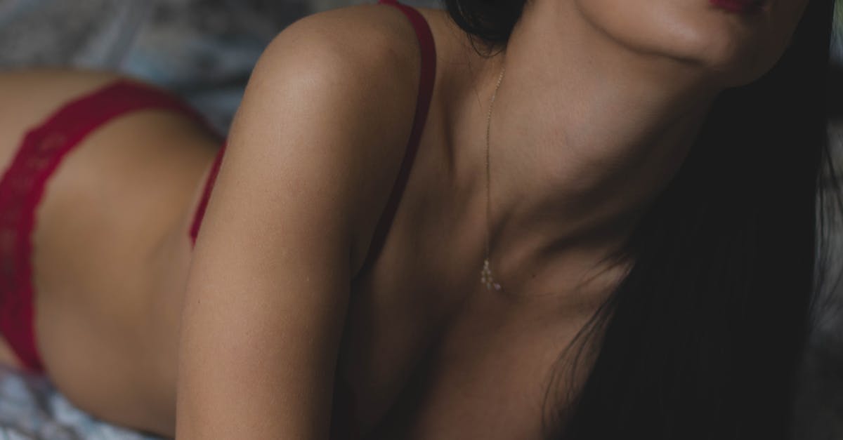 découvrez notre collection de lingerie élégante et confortable, parfaite pour toutes les occasions. succombez à des matières raffinées et des styles tendance pour sublimer votre silhouette au quotidien.